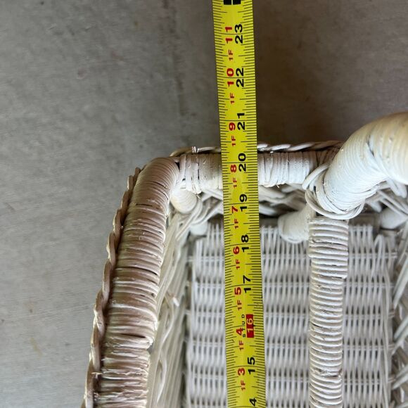 Wicker White Divided Magazine Basket Rack Sturdy VTG cottage core boho - Picture 5 of 6